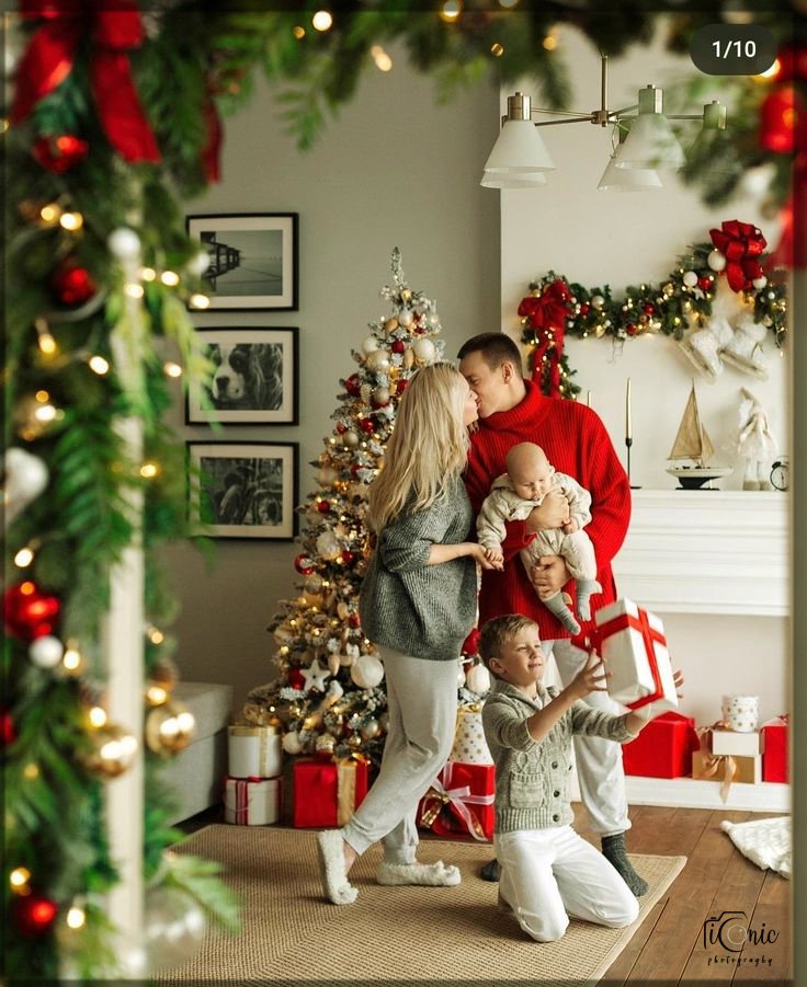 Christmas Photoshoot Ideas at Home