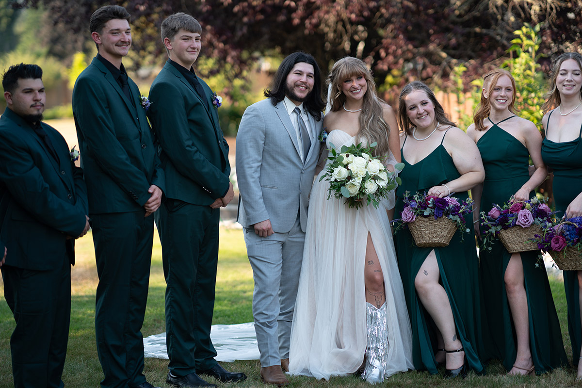The bride and the groom with their famly.
